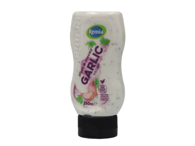 Remia Garlic Sauce Fresh & Creamy (Plastic Bottle) pack shot